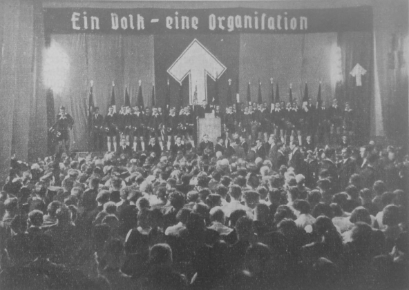 Wspólnota narodowa – wspólnota religijna. Niemiecki nacjonalizm w obrębie Kościoła Ewangelicko-Augsburskiego w Polsce przed rokiem 1939 | Filip Lipiński